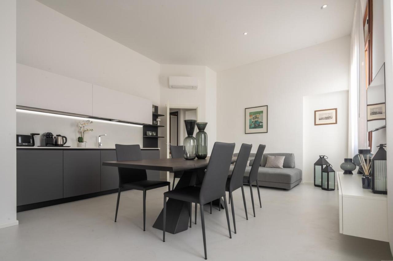 Design Apartment With Balcony On The Grand Canal R&R Venedik Dış mekan fotoğraf