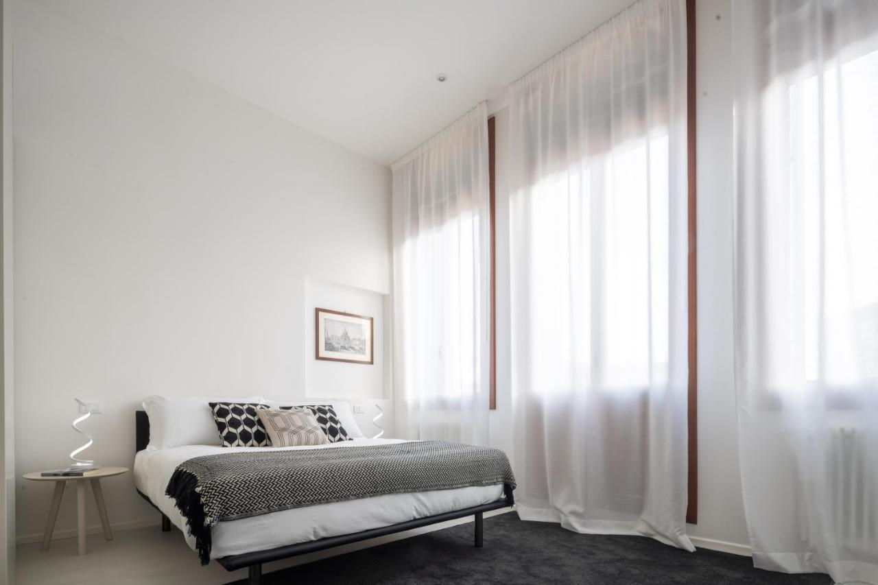 Design Apartment With Balcony On The Grand Canal R&R Venedik Dış mekan fotoğraf
